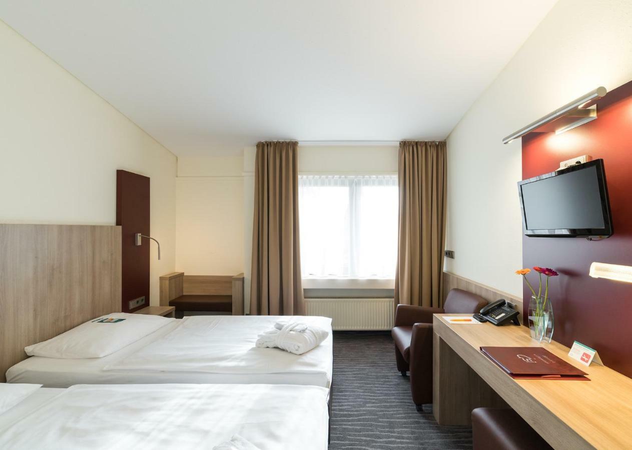 בון Hotel Gustav-Stresemann-Institut מראה חיצוני תמונה