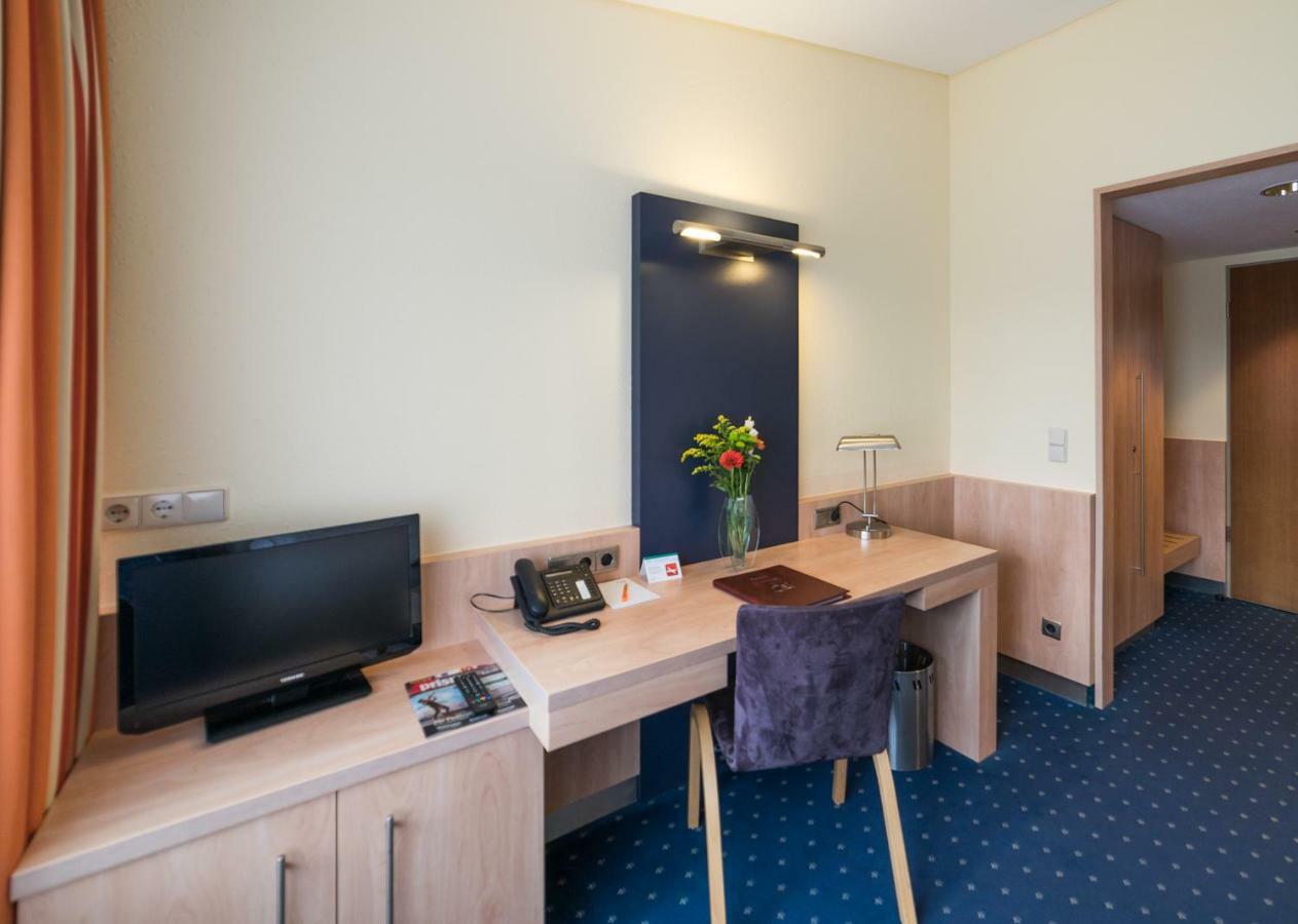 בון Hotel Gustav-Stresemann-Institut מראה חיצוני תמונה